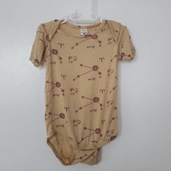kate quinn Other - Kate Quinn Aries onsie size 12-18 months